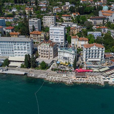 Penthouse At Villa Mascagni Opatija Buitenkant foto